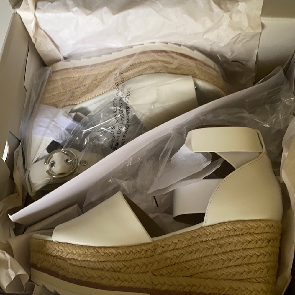 Women’s sandals